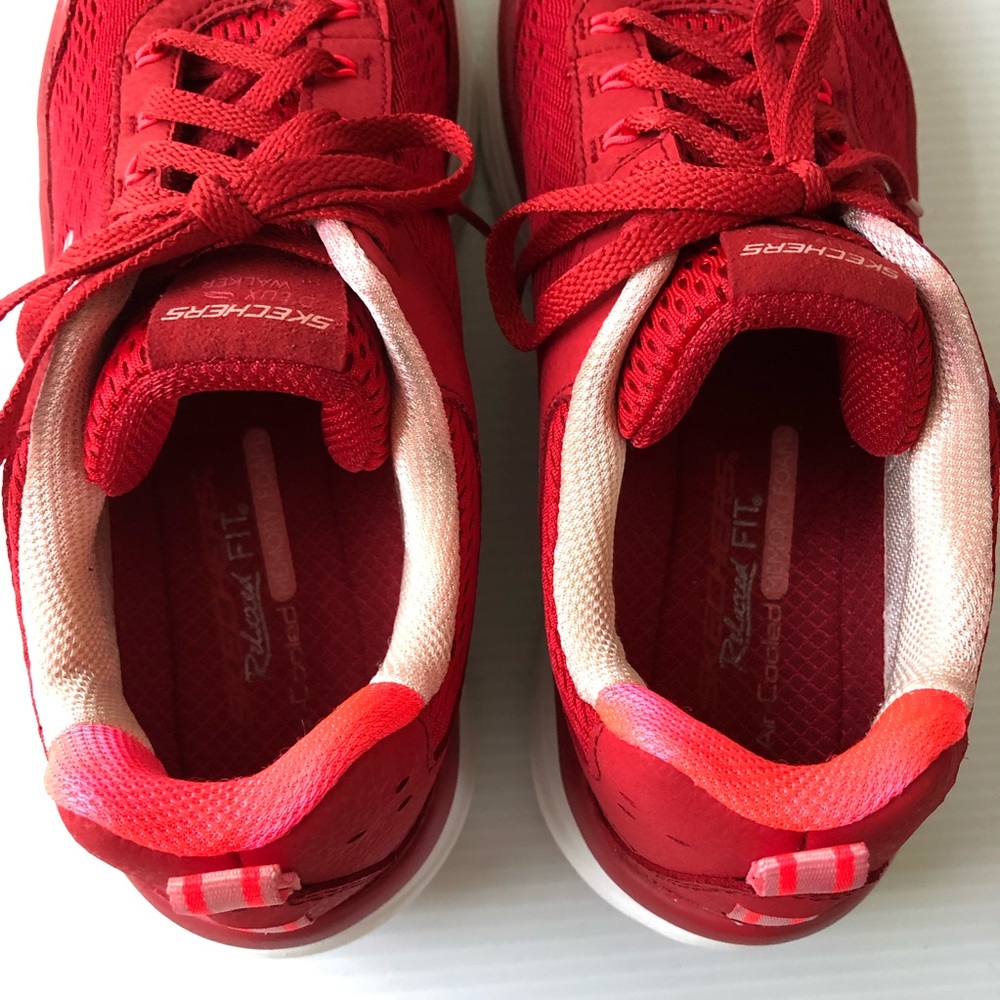 Skechers Women D’Lux Walker Red Sneakers size 9.5 - Picture 9 of 16